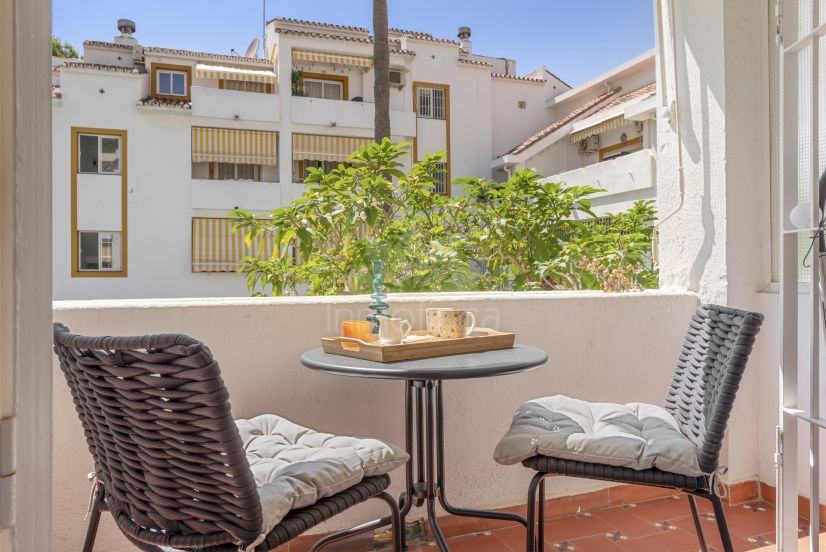 Apartment in Nueva Andalucia, Marbella