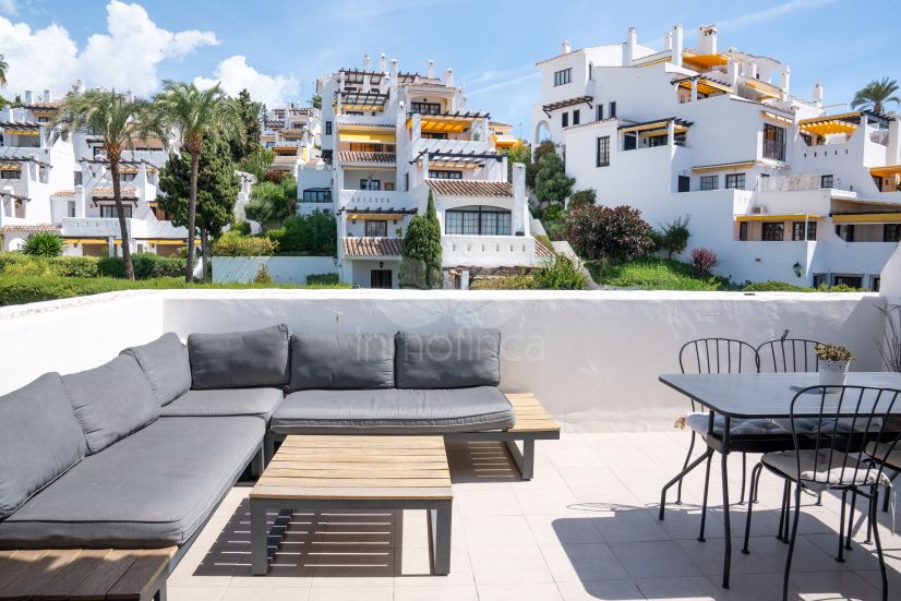 Duplex in Nueva Andalucia, Marbella