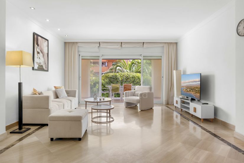 Ground Floor Apartment in Bahia de Marbella, Marbella