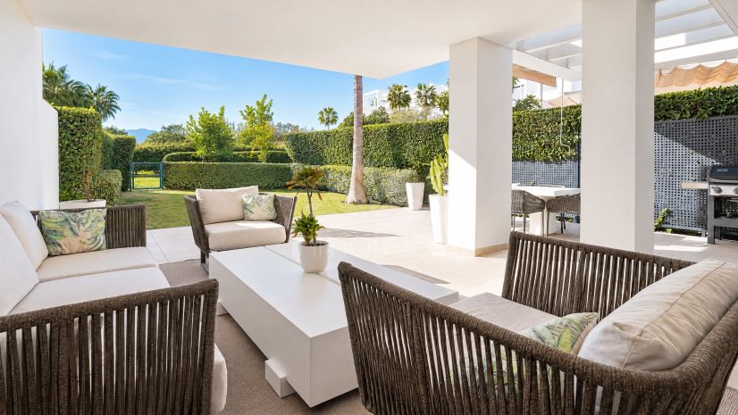 Ground Floor Apartment in Atalaya, Estepona