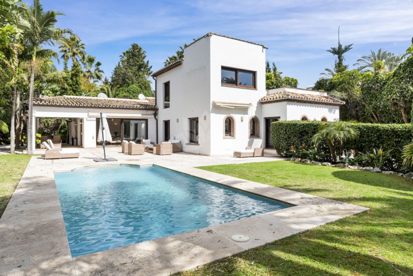 Villa en Nueva Andalucia, Marbella