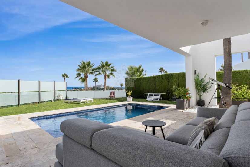 Casa en Atalaya Fairways, Benahavis