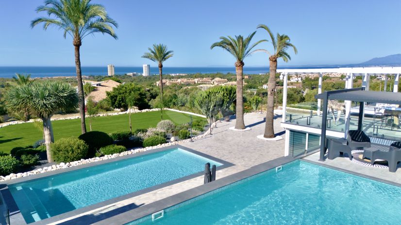 Villa in Elviria, Marbella
