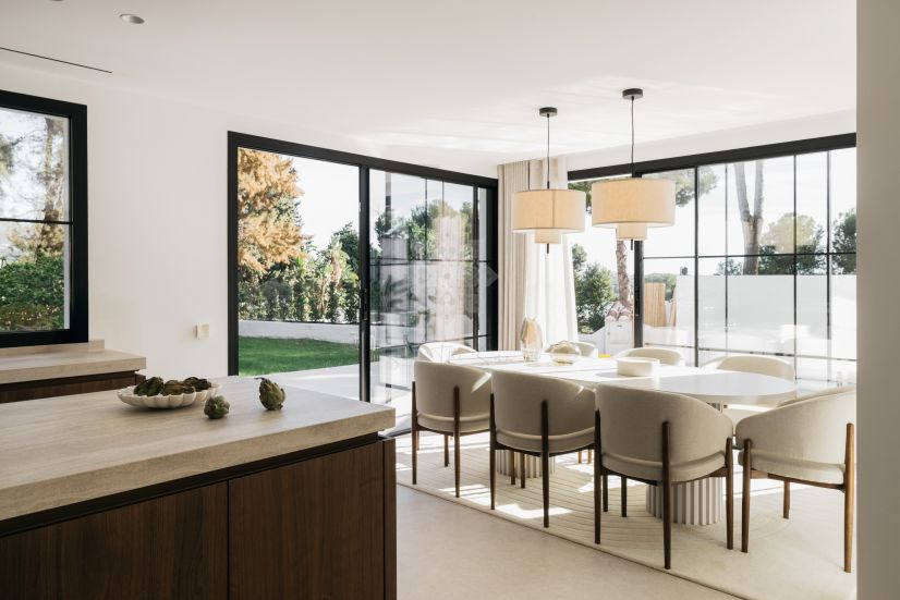 Villa Pareada en Peñablanca, Marbella