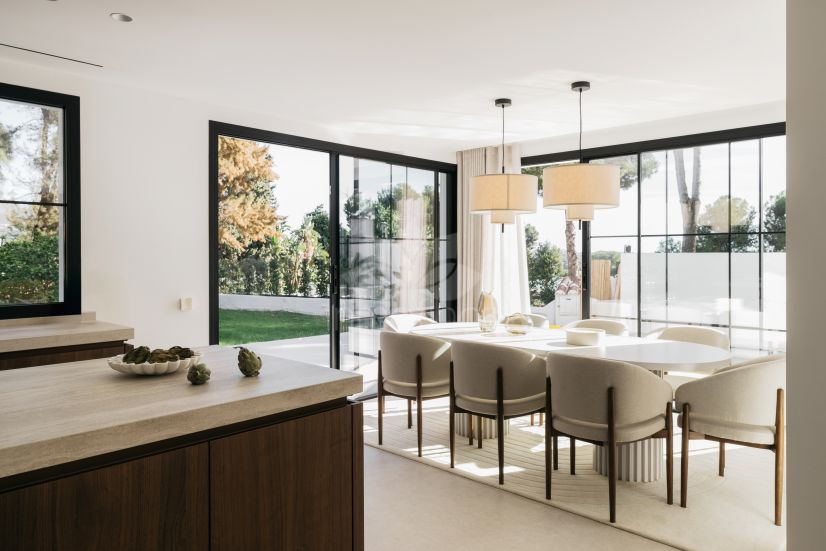Villa Pareada en Peñablanca, Marbella