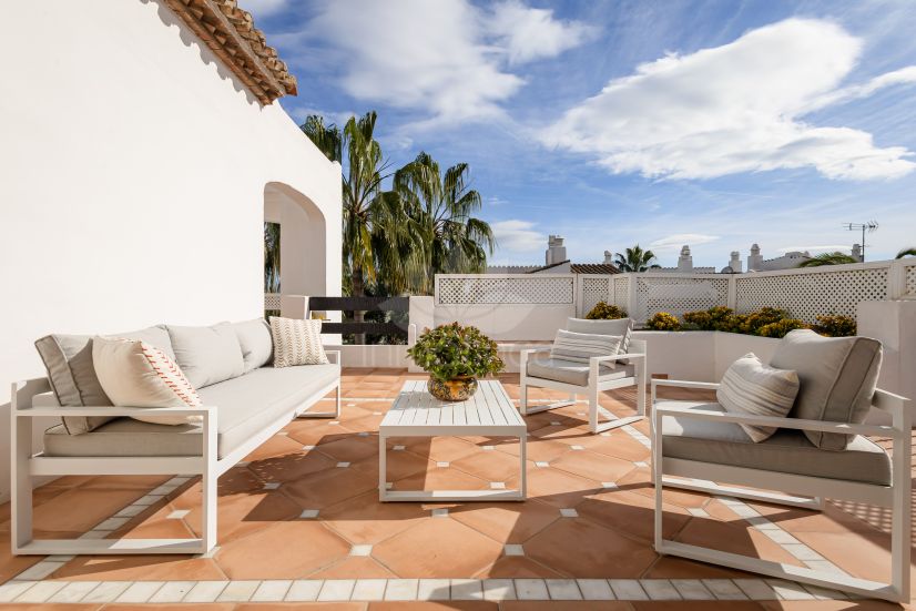 Penthouse in Marina Puente Romano, Marbella