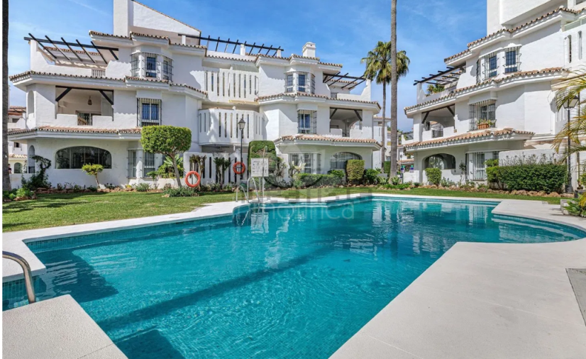 Atico Duplex en Los Naranjos de Marbella, Marbella