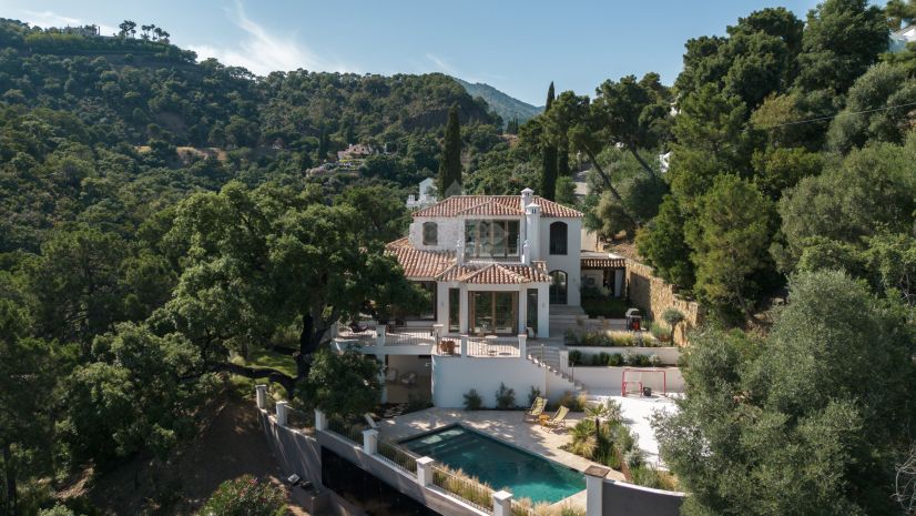 Villa in El Madroñal, Benahavis