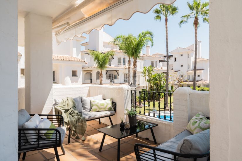 Apartment in Los Naranjos de Marbella, Marbella