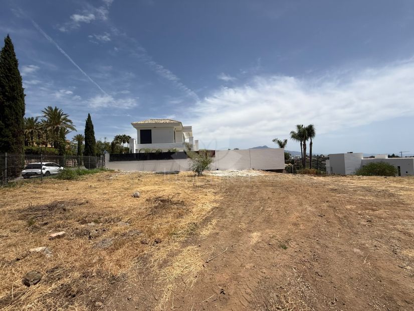Parcela en Los Flamingos Golf, Benahavis