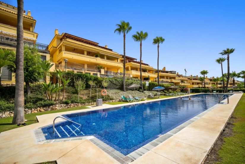 Apartment in Condado de Sierra Blanca, Marbella