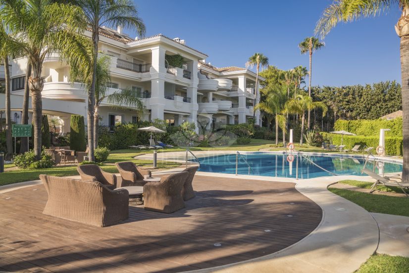 Apartamento Planta Baja en Altos Reales, Marbella