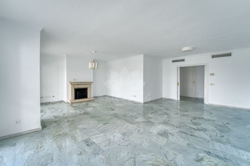 Atico Duplex en Guadalmina Baja, San Pedro de Alcantara