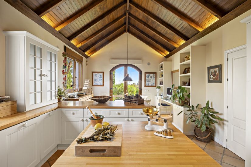 Villa in Los Flamingos, Benahavis