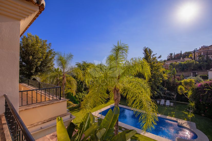 Villa en Los Arqueros, Benahavis