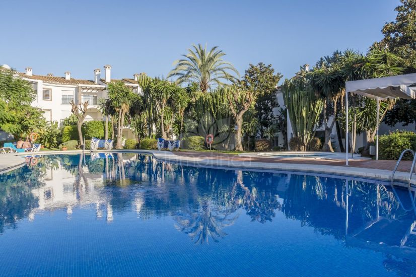 Apartment in Hacienda Beach, Estepona