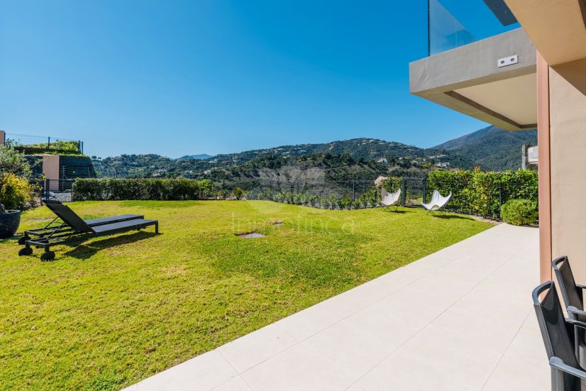Apartamento Planta Baja en Real de La Quinta, Benahavis