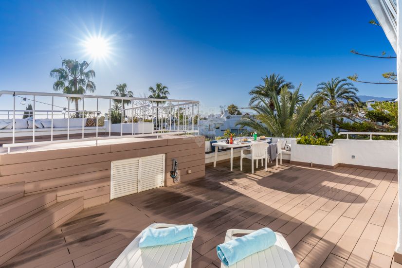 Duplex Penthouse w Marbella Golden Mile, Marbella