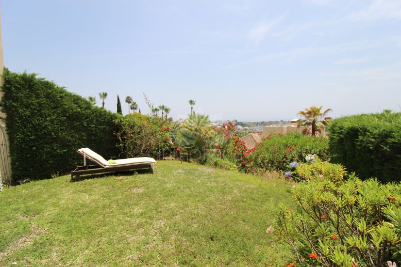 Town House in La Alqueria, Benahavis