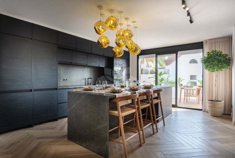 Apartamento en Nueva Andalucia, Marbella