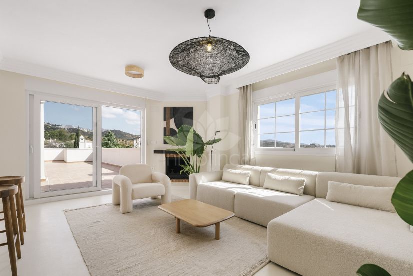 Duplex Penthouse in Las Lomas de Rio Real, Marbella