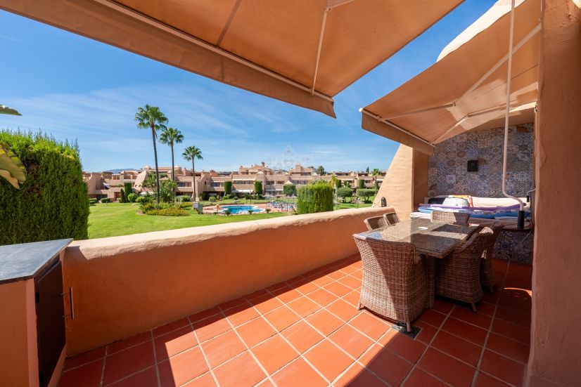 Atico Duplex en Atalaya, Estepona