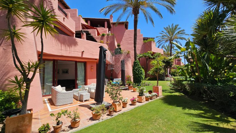 Apartamento Planta Baja en Guadalmansa Playa, Estepona