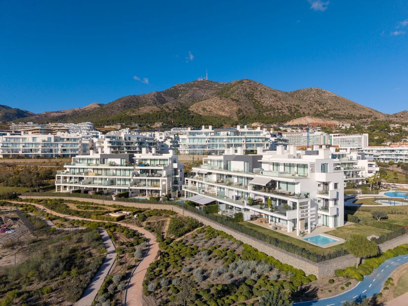 Apartment in El Higueron, Fuengirola