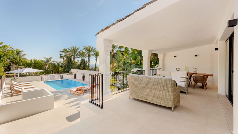 Semi Detached Villa in Balcones de Sierra Blanca, Marbella