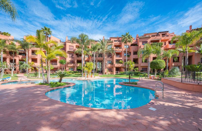 Duplex Penthouse in Alicate Playa, Marbella