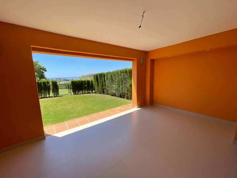Town House in Paraíso Bellevue, Benahavis