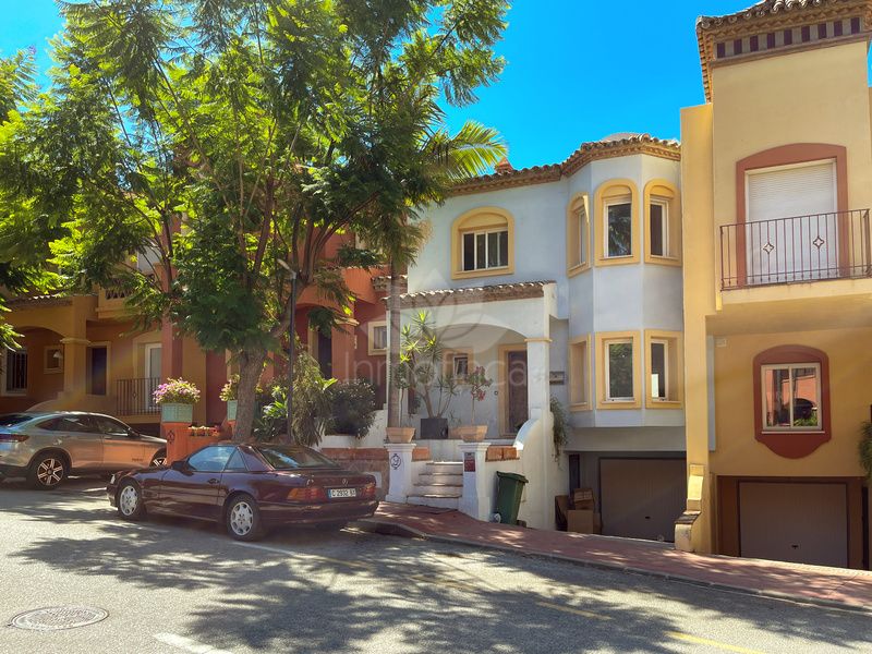 Town House in La Alzambra, Marbella
