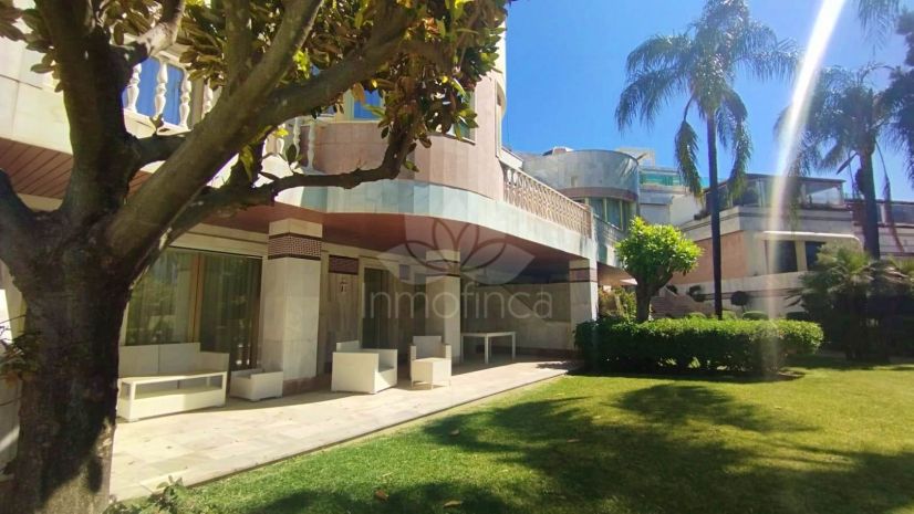 Duplex Planta Baja en Gray D'Albion, Marbella