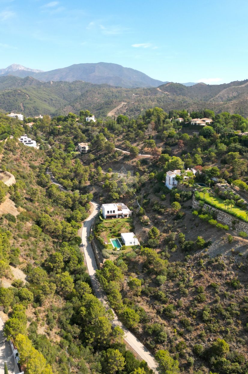 Villa in El Madroñal, Benahavis