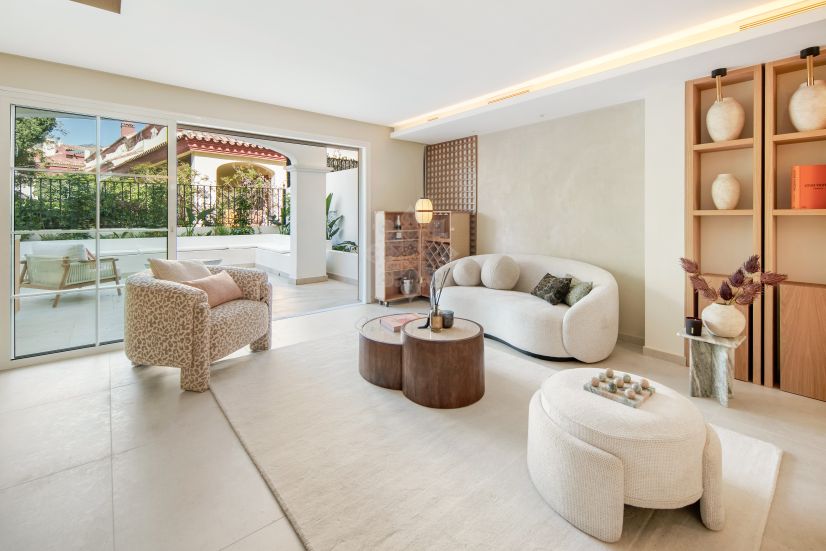 Town House in Las Lomas del Marbella Club, Marbella