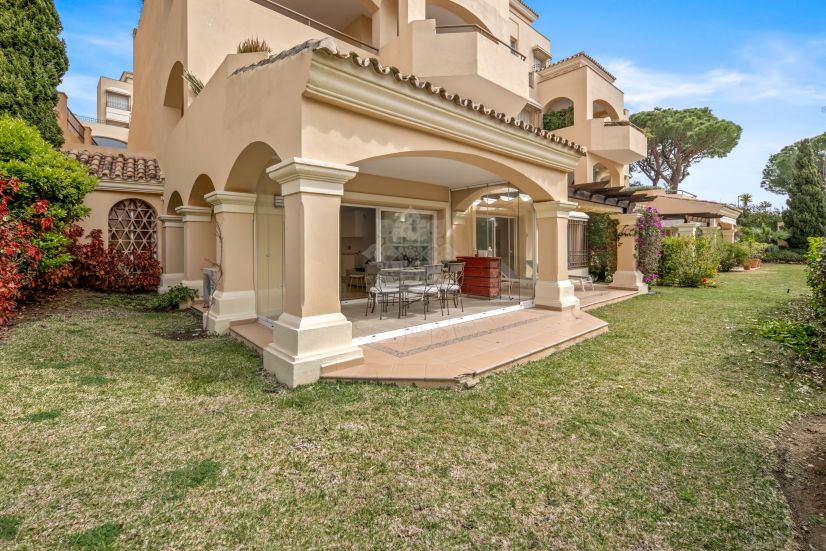 Ground Floor Apartment in Hacienda Elviria, Marbella