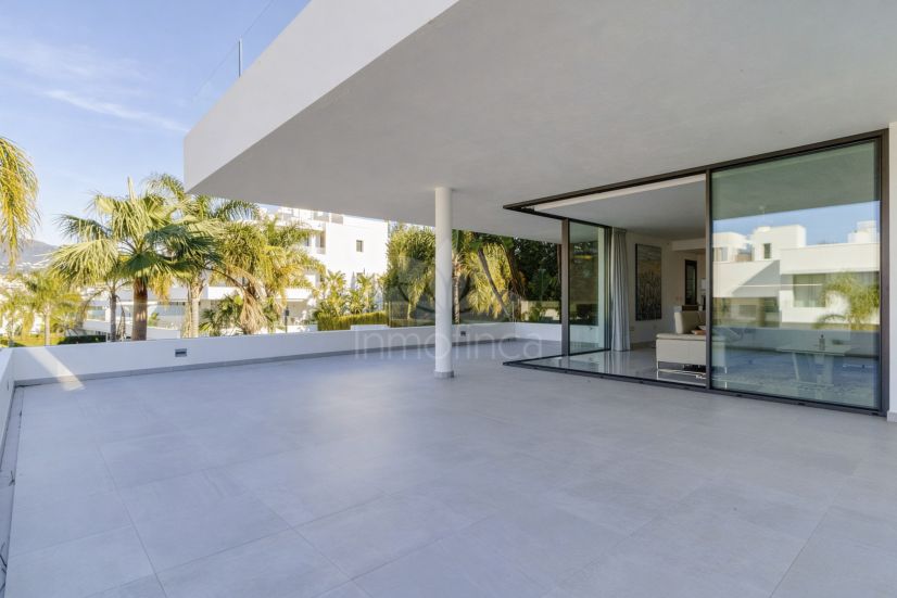 Apartment in New Golden Mile, Estepona