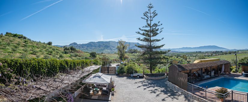 Villa en Pizarra