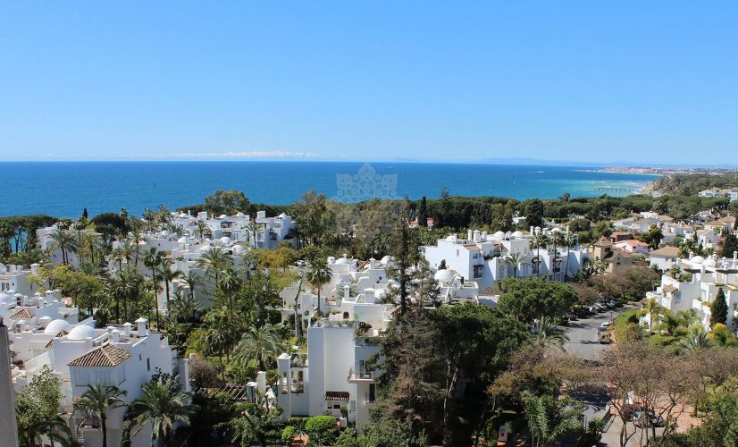 Apartamento en Alhambra del Mar, Marbella