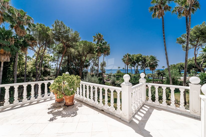 Villa in La Carolina, Marbella