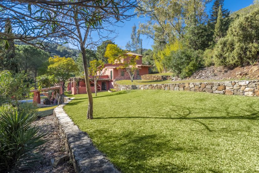 Villa in Benahavis Centro, Benahavis