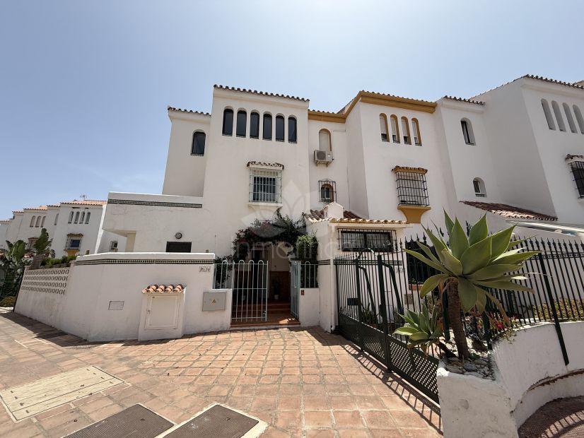 Town House in Marina de Casares, Casares