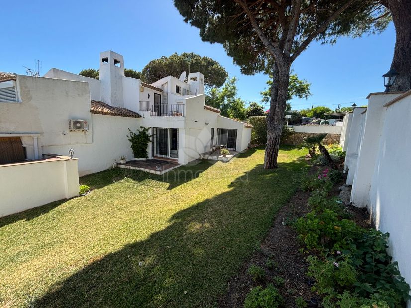 Semi Detached House in Bahia de Casares, Casares