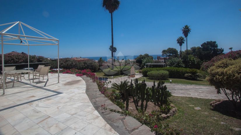 Villa in Don Pedro, Estepona
