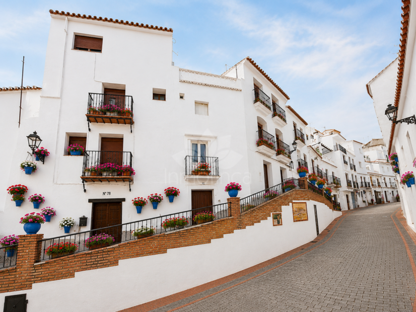 Town House in Casares Montaña, Casares