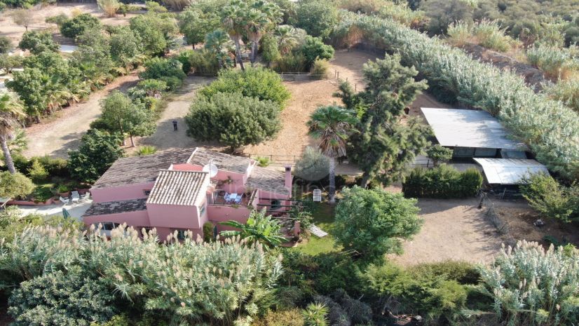 Finca in Arroyo Vaquero, Estepona
