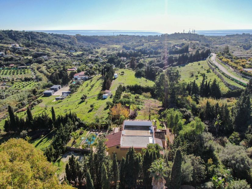 Finca in El Velerin, Estepona