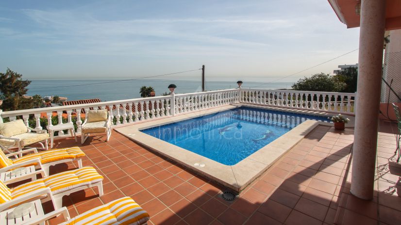 Villa in Buenas Noches, Estepona