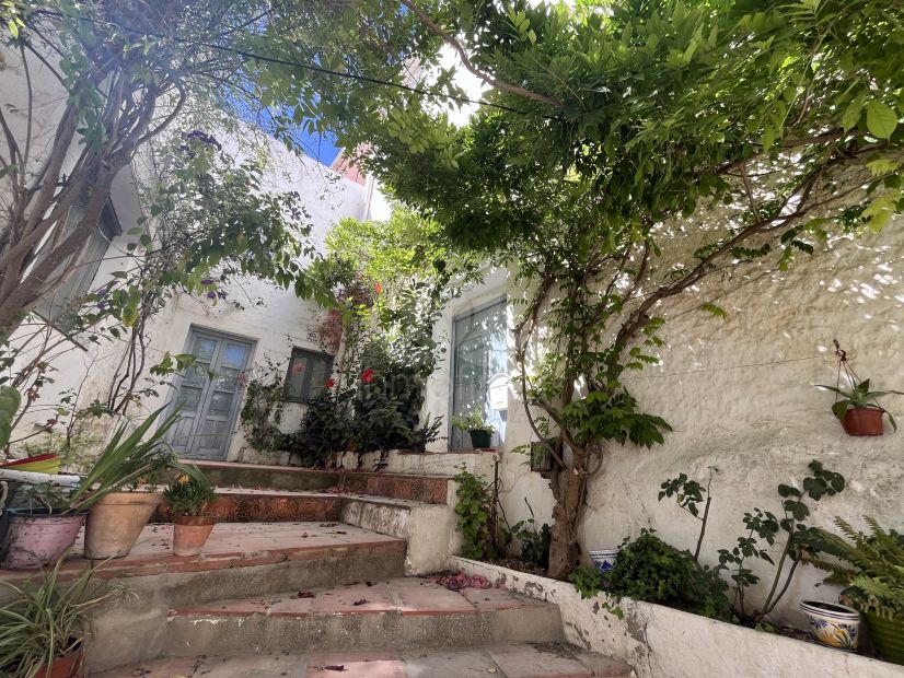 House in Pueblo, Casares