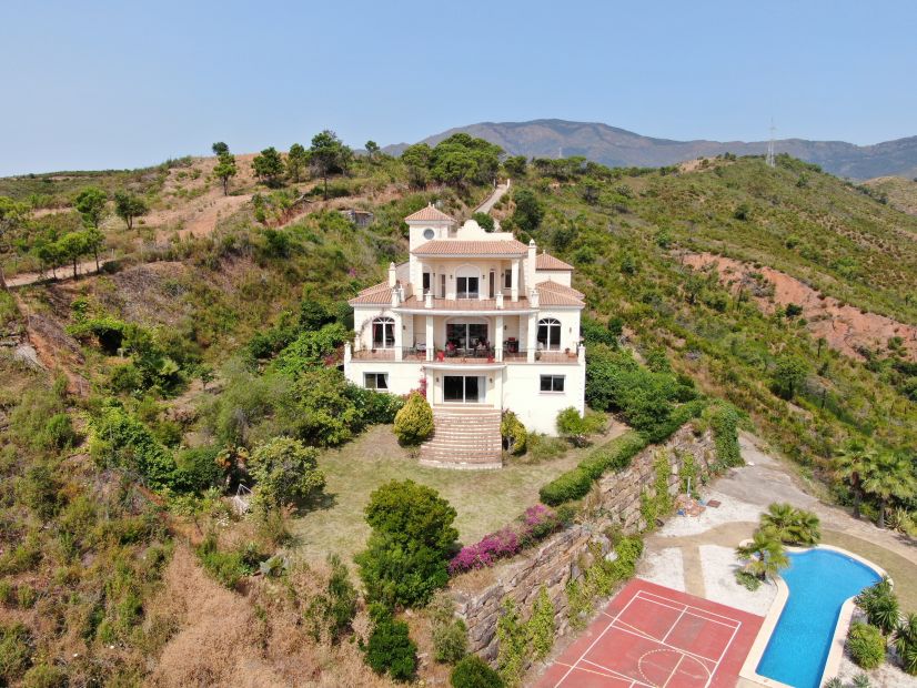 Finca in Estepona